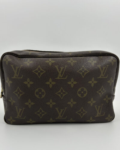 Louis Vuitton Trousse Toilette 23