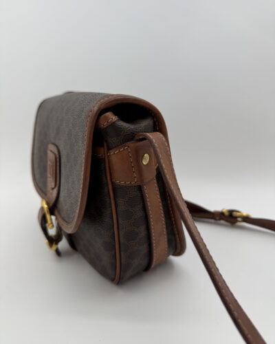 Zijaanzicht van de Céline Macadam Shoulder Bag