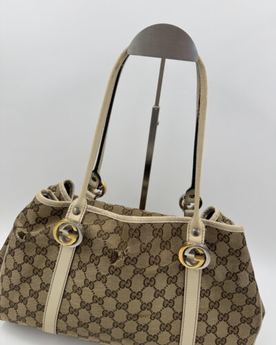 Bovenkant van de Gucci Twins Tote Bag met zicht op de opening