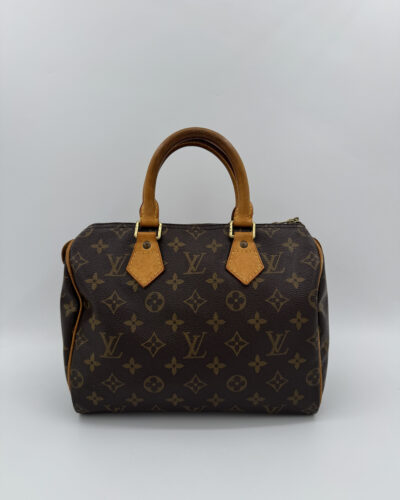 Voorkant van de Louis Vuitton Speedy 25 in bruin Monogram canvas